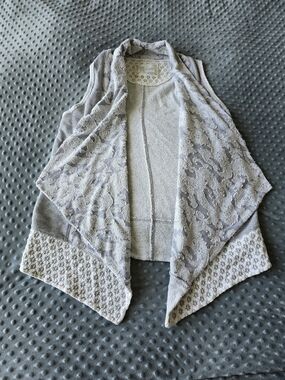 Anthropologie Saturday Sunday Gray Lace Draped Vest Cardigan Boho Sz M